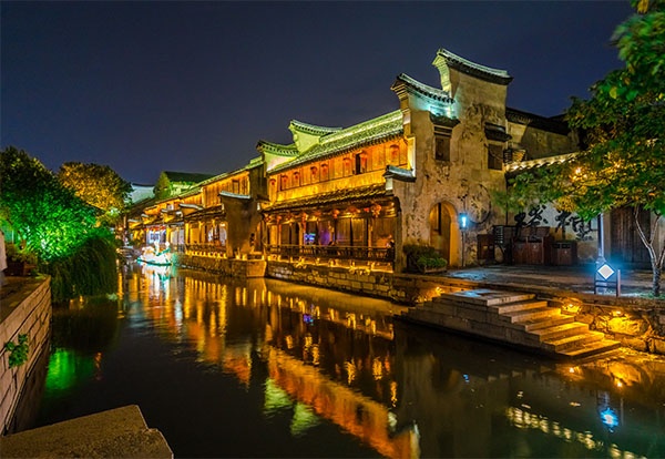 景觀亮化照明設(shè)計(jì)應(yīng)注意哪些？